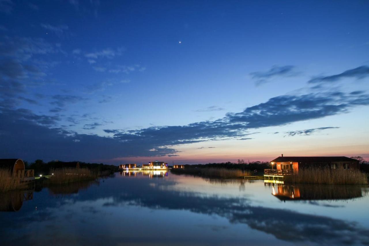 Lakeside Fishing Lodges Boston Exteriör bild